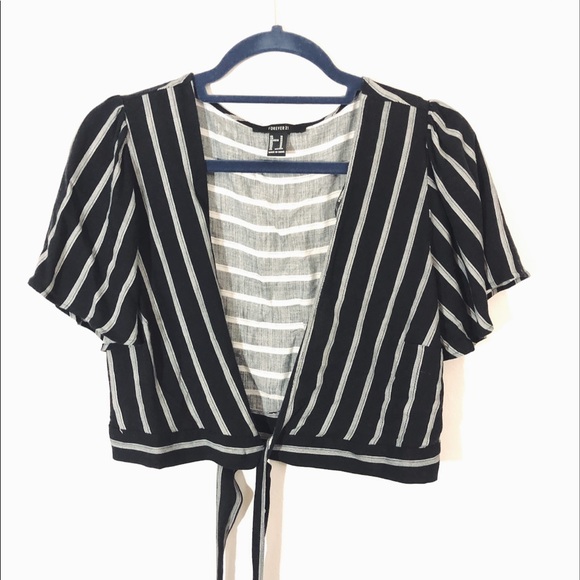 Top, crop, wrap silhouette - Picture 2 of 3